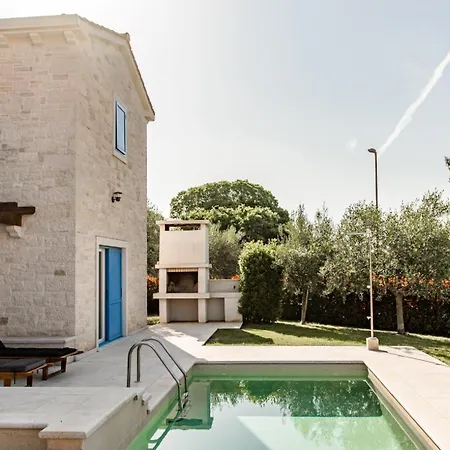 Torre I * Tar-Vabriga