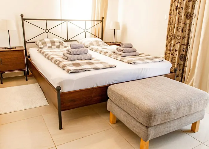 Torre I Villa Tar-Vabriga